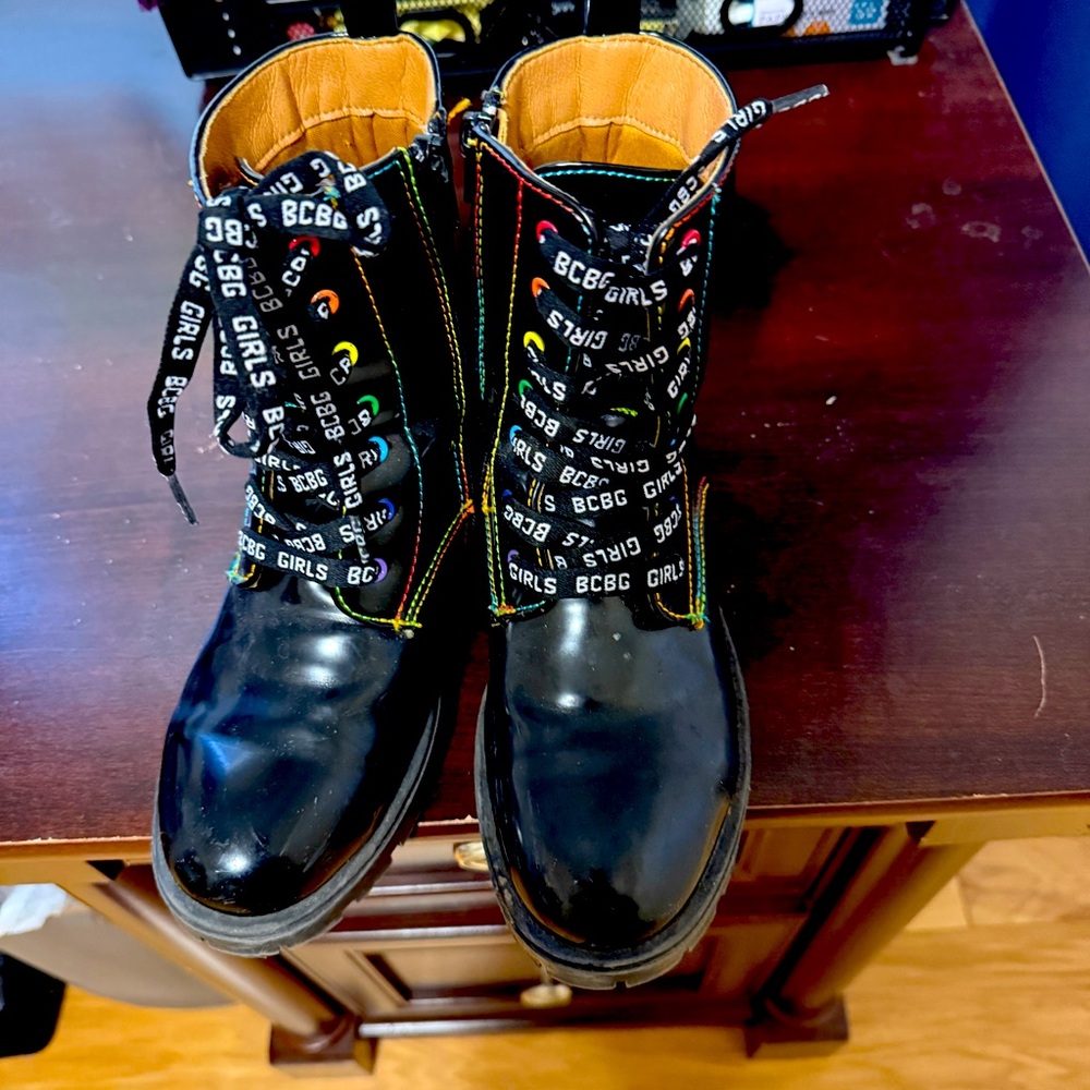 BCBG BIG girl shoes
